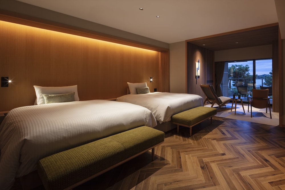 Garden, 2 Double Beds, Terrace, Bathtub