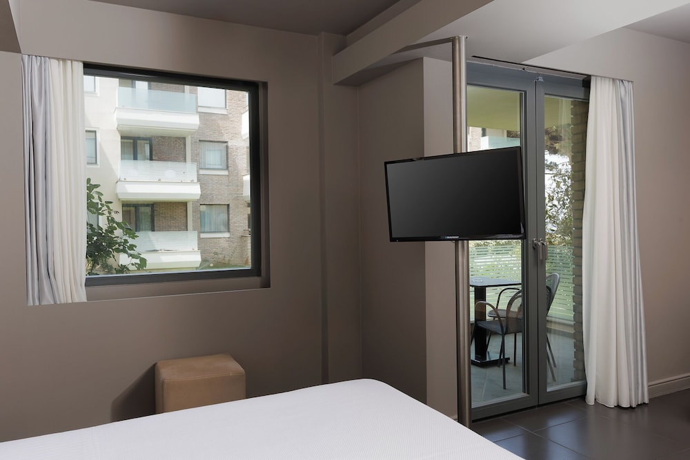 Elysion Hotel 10/43