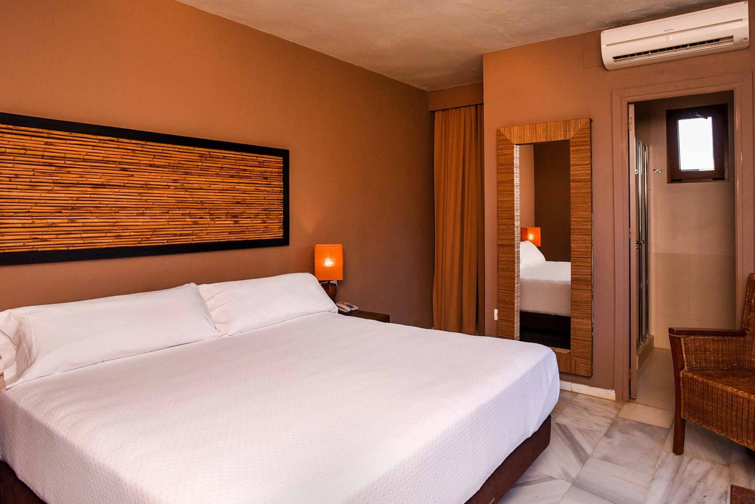 Chillout Hotel Tres Mares 9/50
