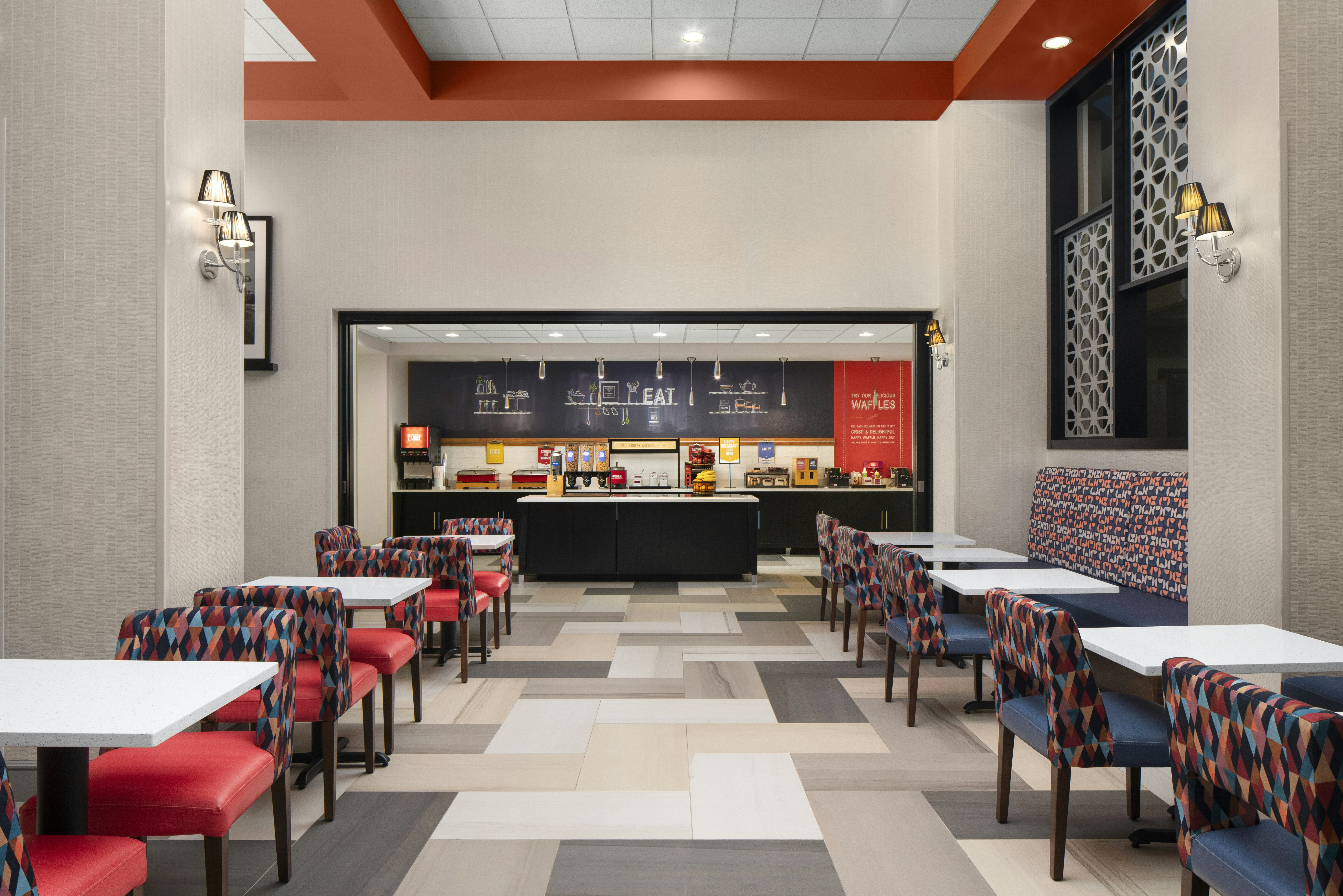 Hampton Inn Stafford/Quantico & Conference Center, Va 32/48