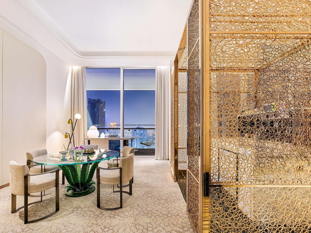 Fairmont Doha 55/65