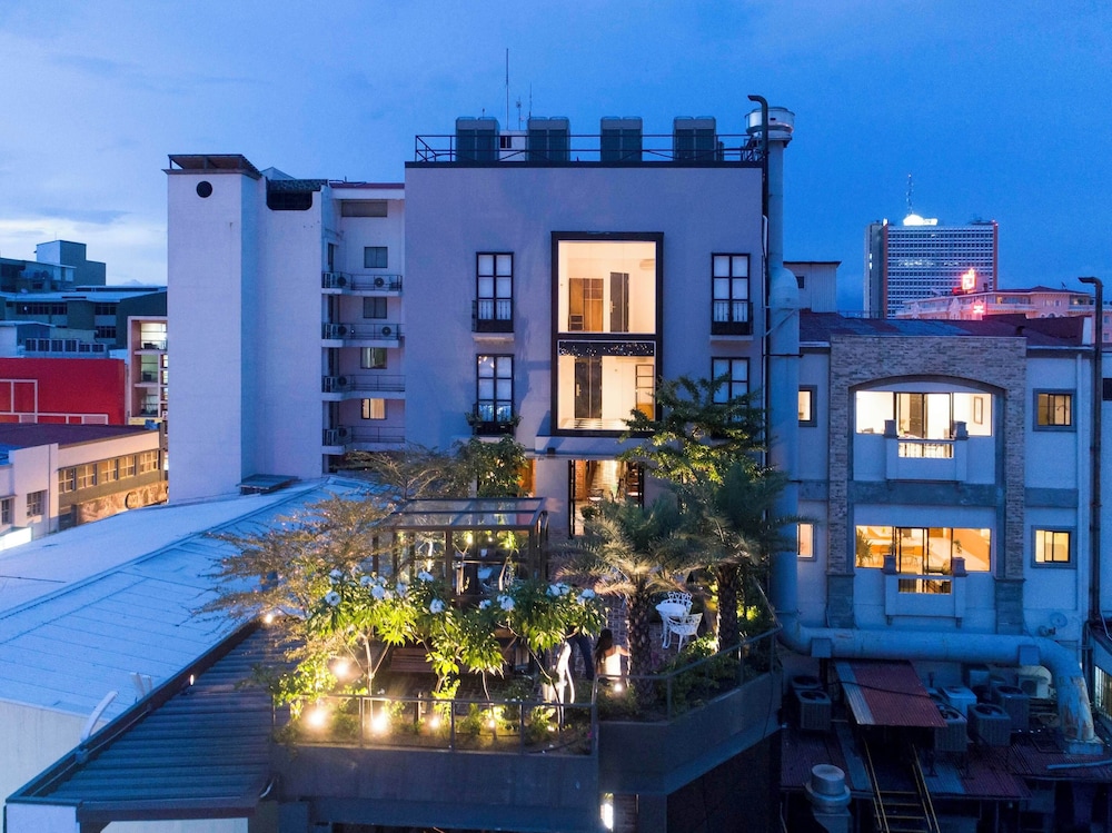 Hotel Presidente 6/72