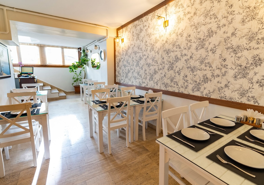 Hotel Vera 42/50