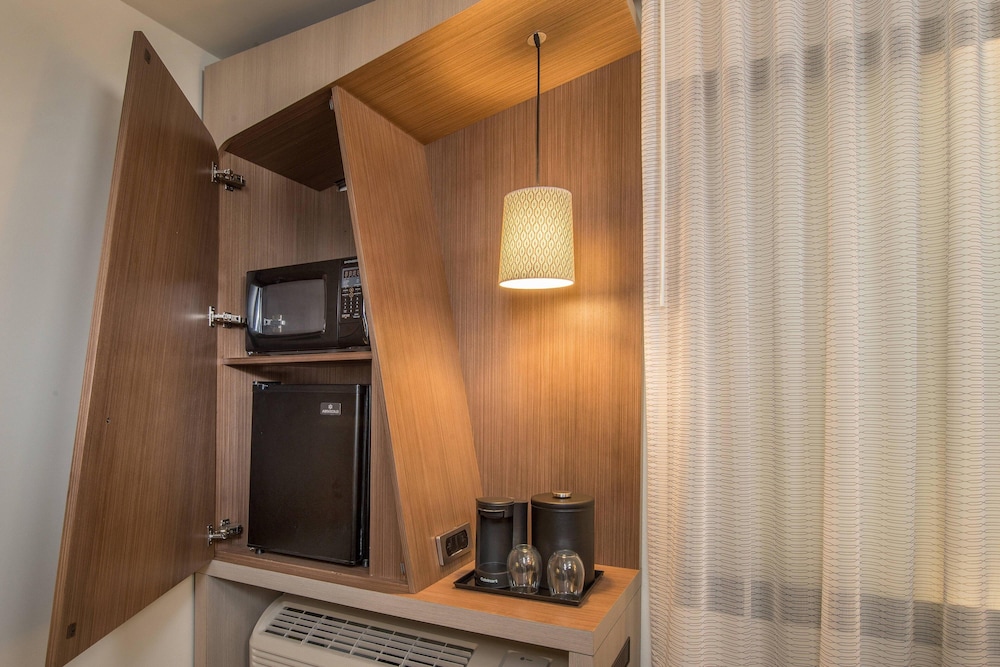 Courtyard by Marriott Houston Northeast photo2