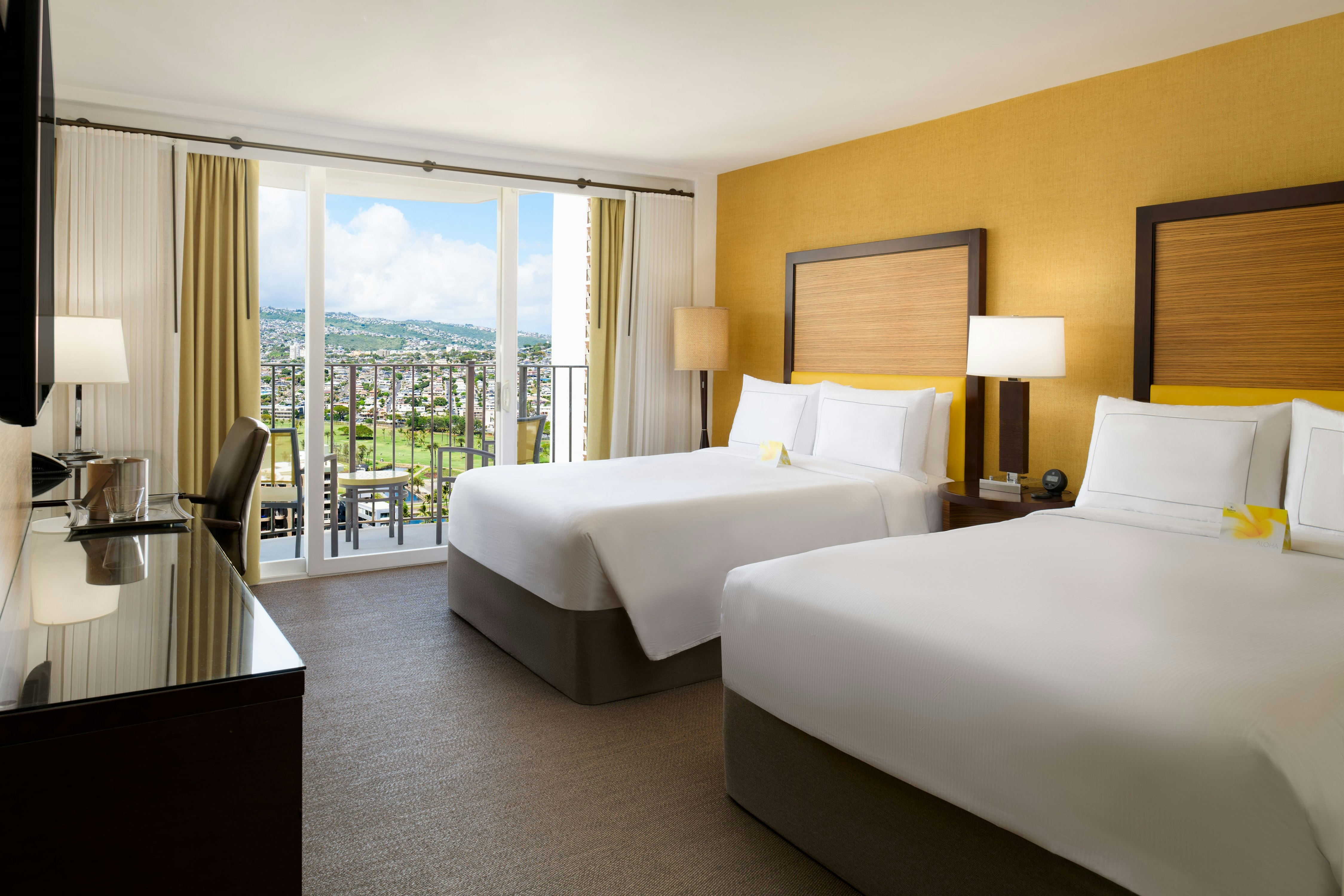 DELUXE, 2 QUEEN BEDS, MOUNTAIN VIEW, ACCESSIBLE