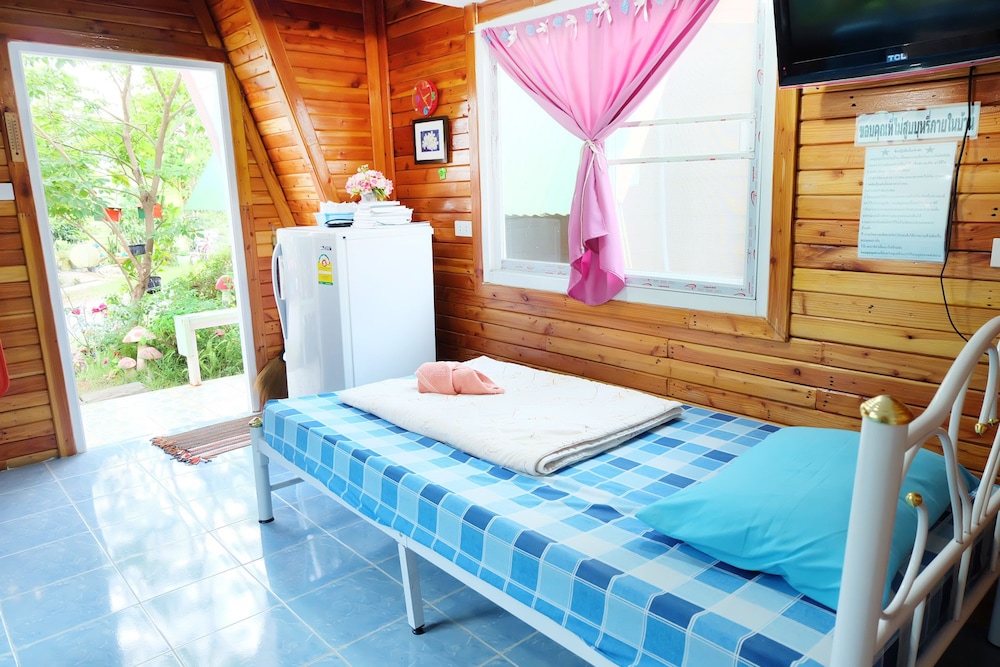 A Houses Homestay 24/90