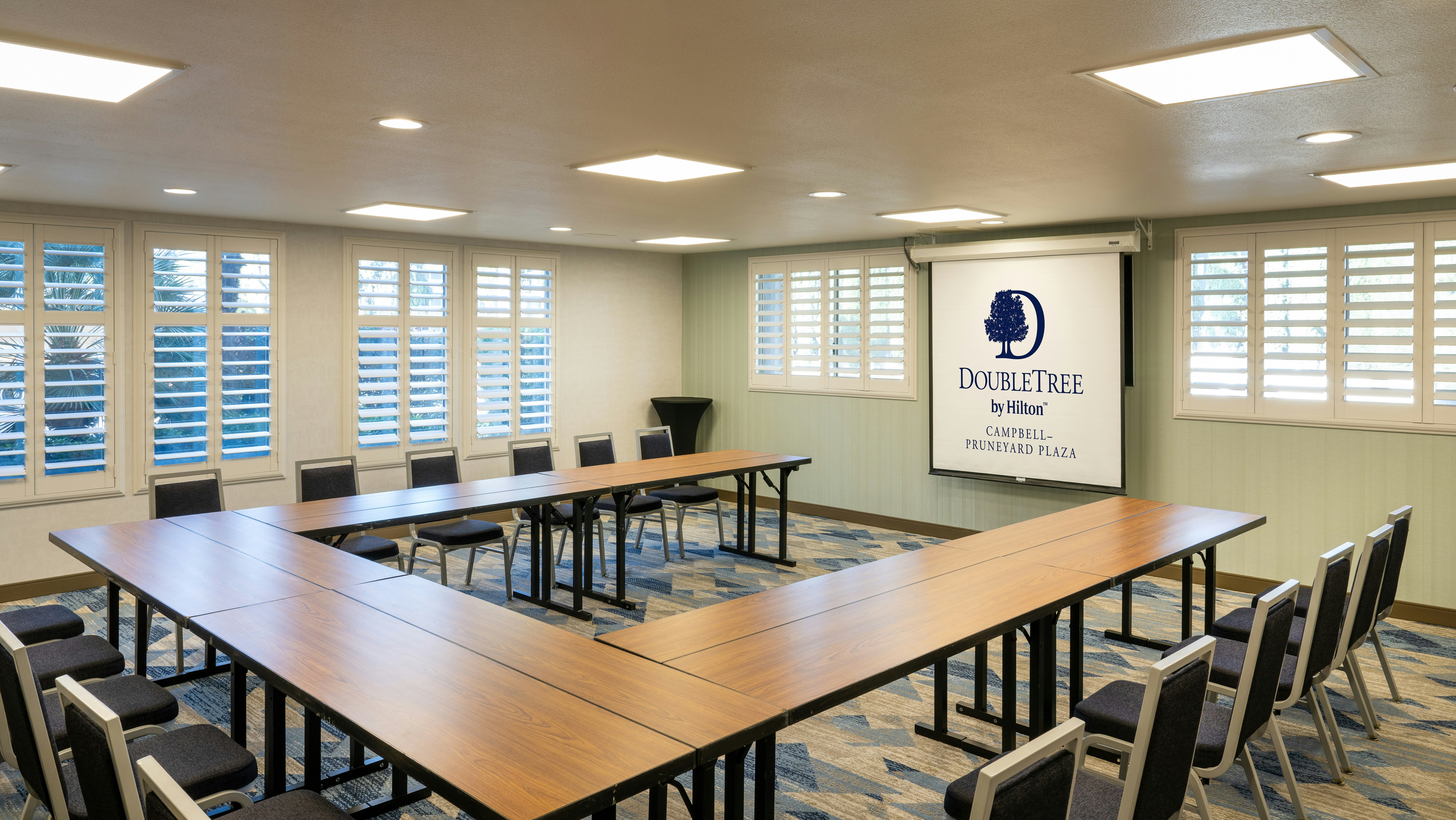 DoubleTree by Hilton Hotel Campbell - Pruneyard Plaza 26/50