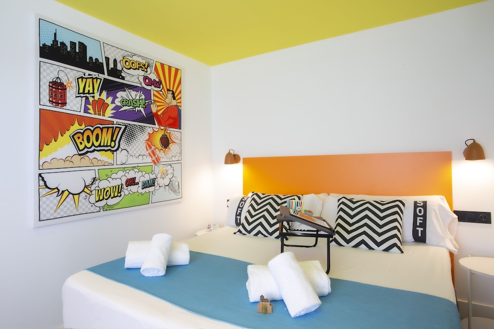 Hotel Casual Pop Art Benidorm 55/80