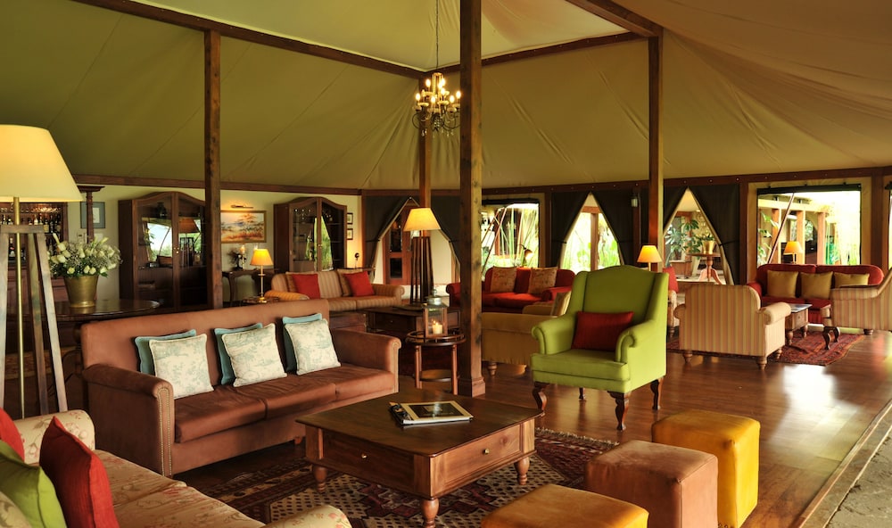 Lake Elmenteita Serena Camp 25/50