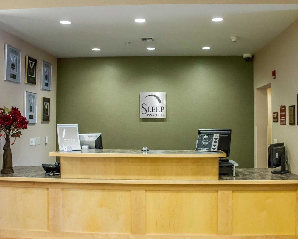 Sleep Inn and Suites Redmond, OR 5/34