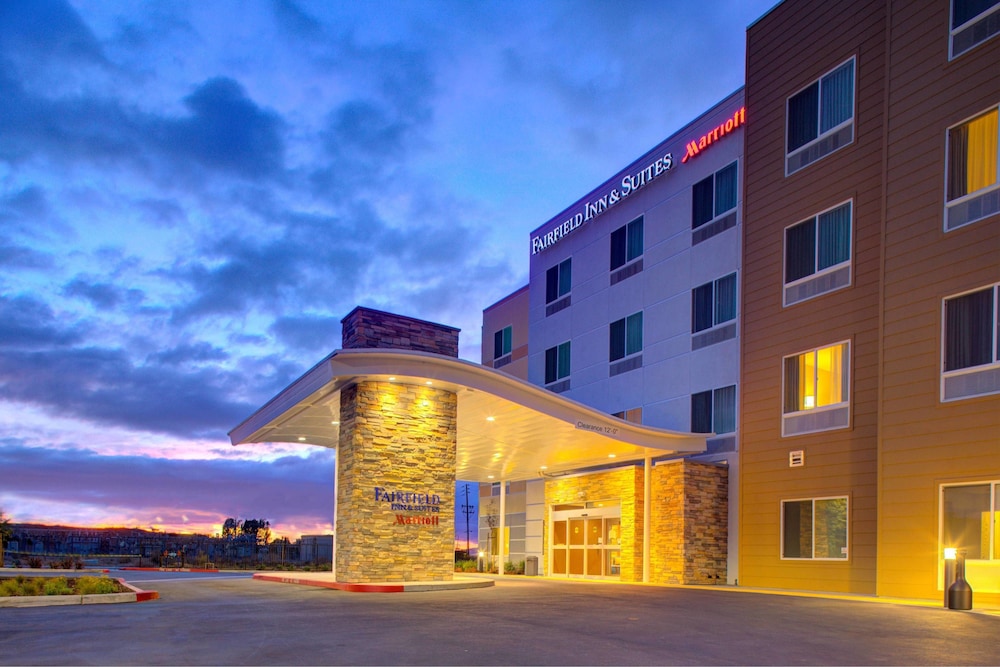 Fairfield Inn And Suites By Marriott Hollister 43/49