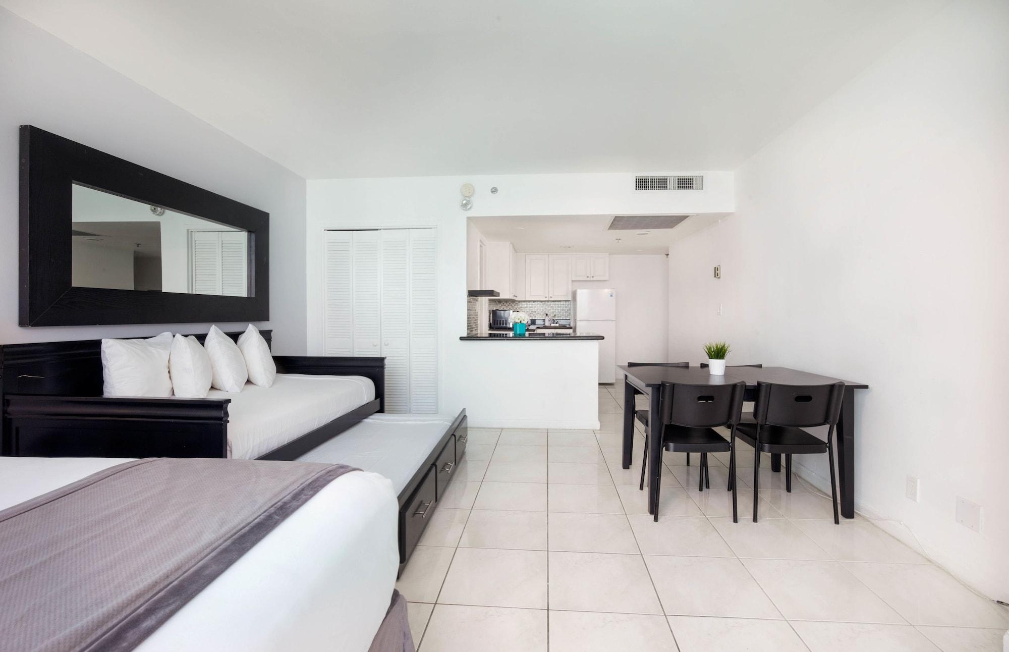 Studio, Multiple Beds, Ocean View, Balcony