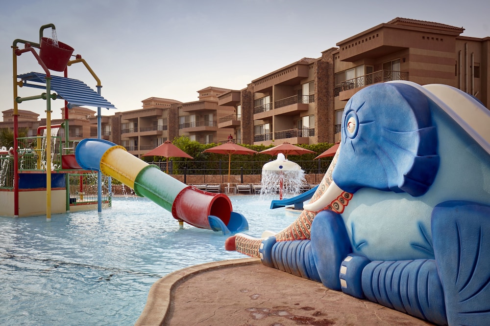 Coral Sea Beach Resort & Aqua Park 31/50