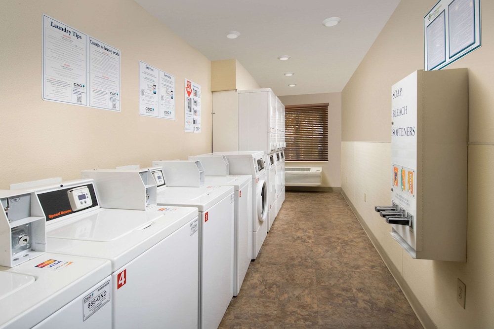 Extended Stay America Select Suites - Phoenix - West 7/52