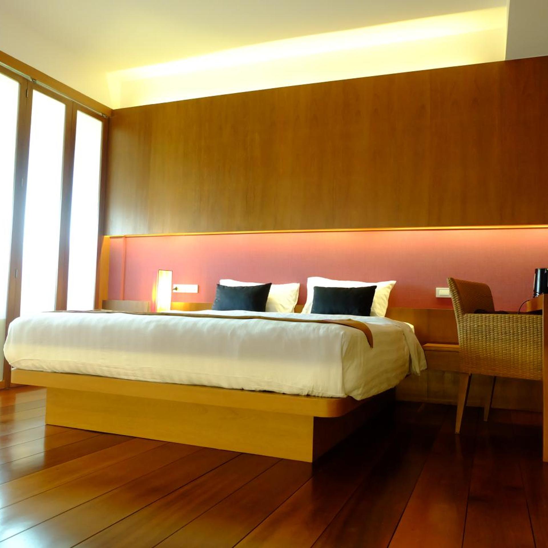 Deluxe, Double Bed, Pool Access