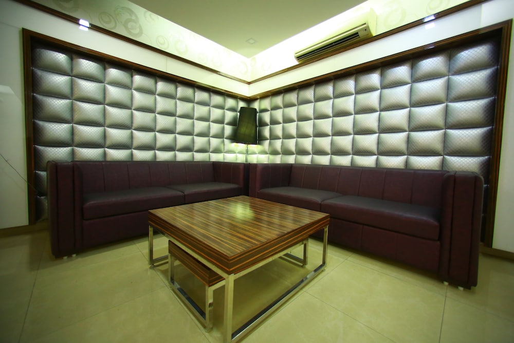 Sundeep Inn 37/46