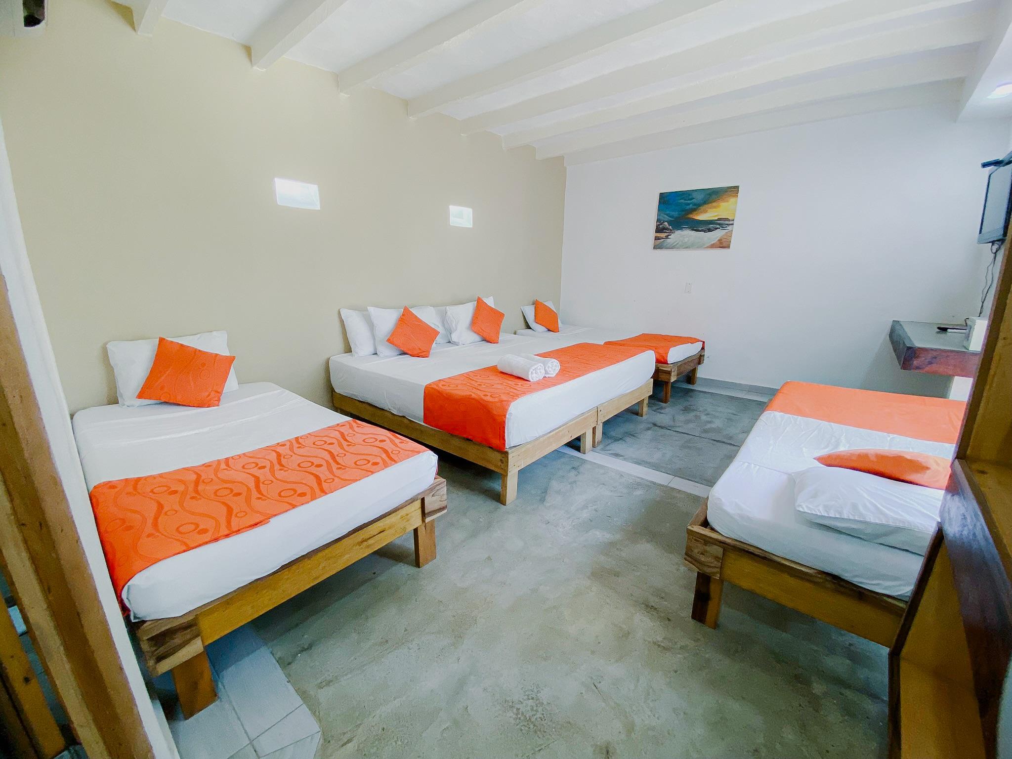 Room, Quintuple