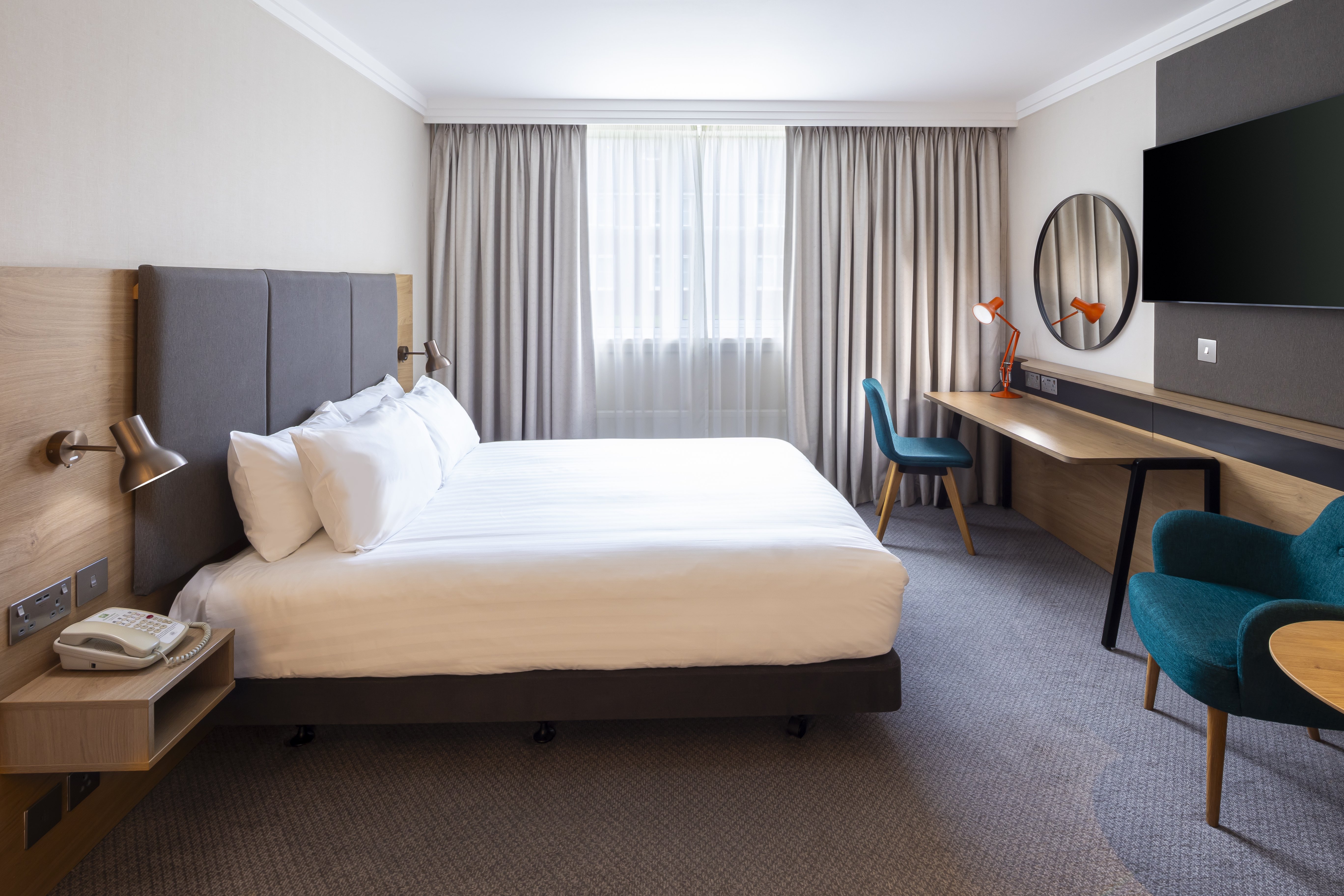Holiday Inn High Wycombe M40 Jct. 4 19/59