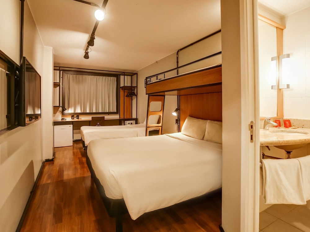 ibis Copacabana Posto 2 Hotel 43/80
