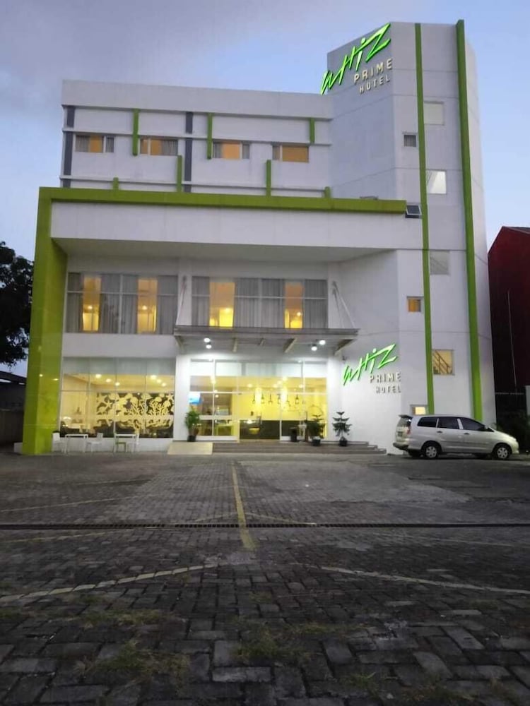 Whiz Hotel Sudirman Cilacap 7/60