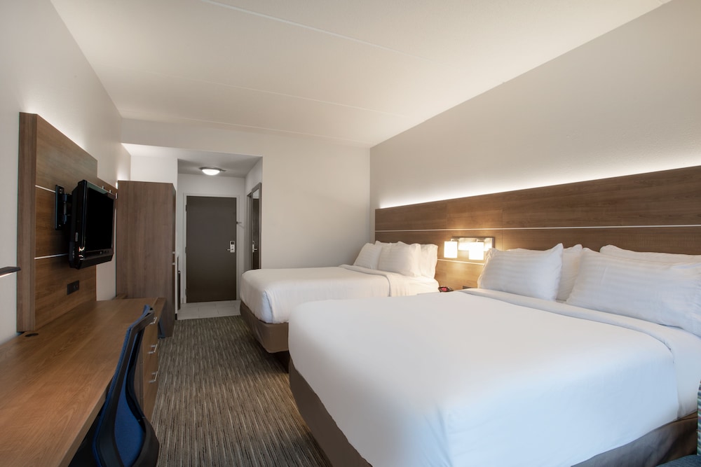 Holiday Inn Express Harrisburg East 29/71