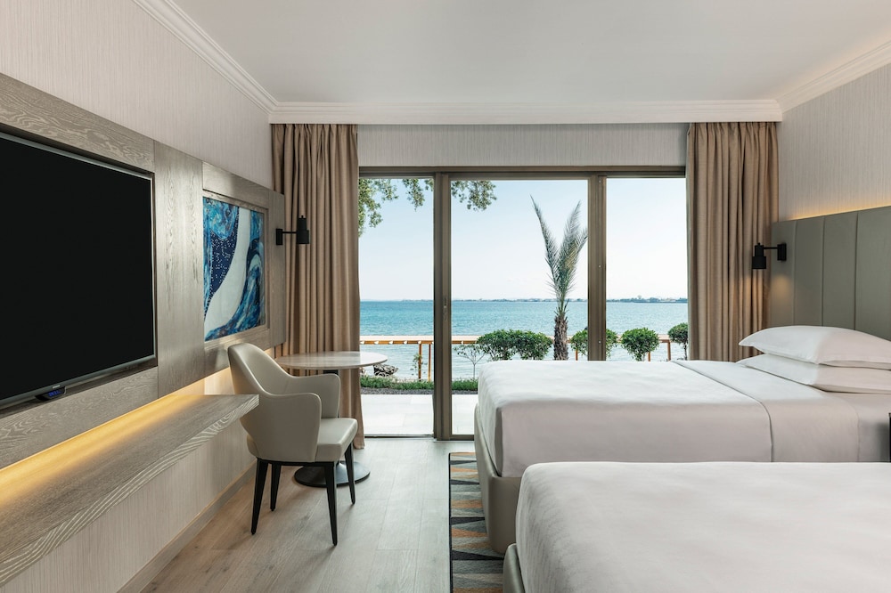 Room, Twin Beds, Sea View, Patio, Club Lounge Access, Sheraton Djibouti 2/6