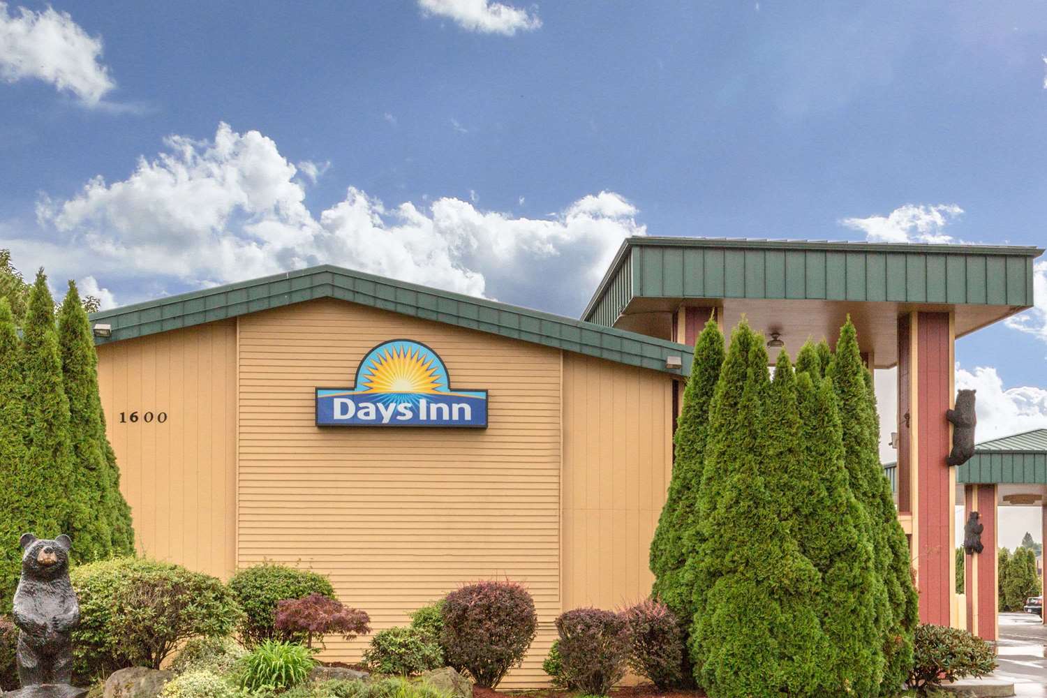 Days Inn by Wyndham Black Bear 2/19