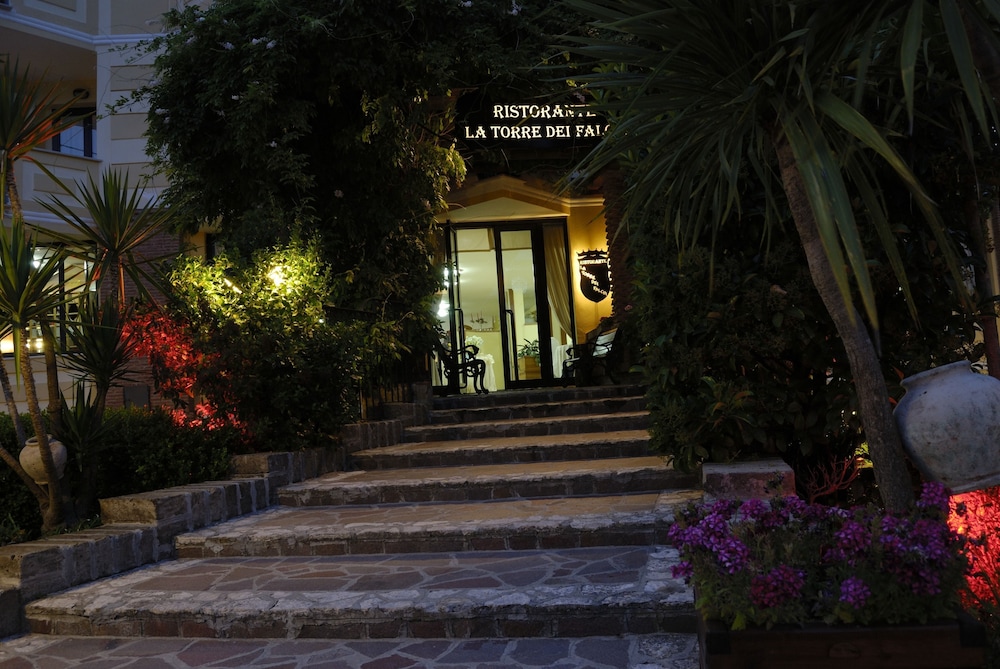 Caserta Antica Hotel 65/66