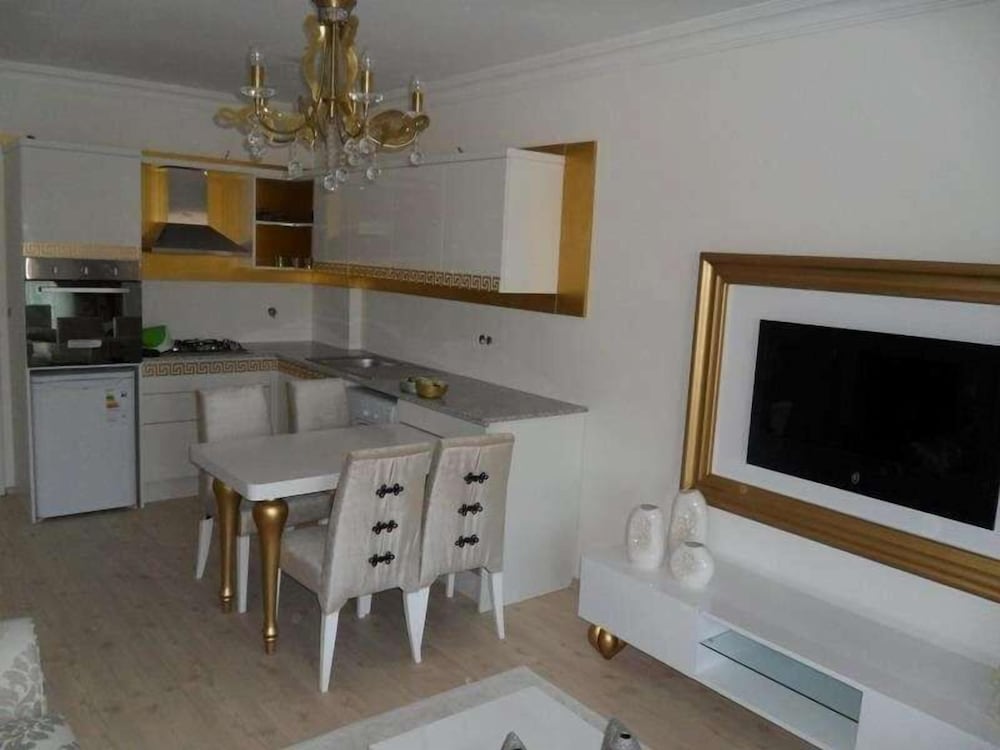 Akbuk Palace Hotel & Residence 33/43
