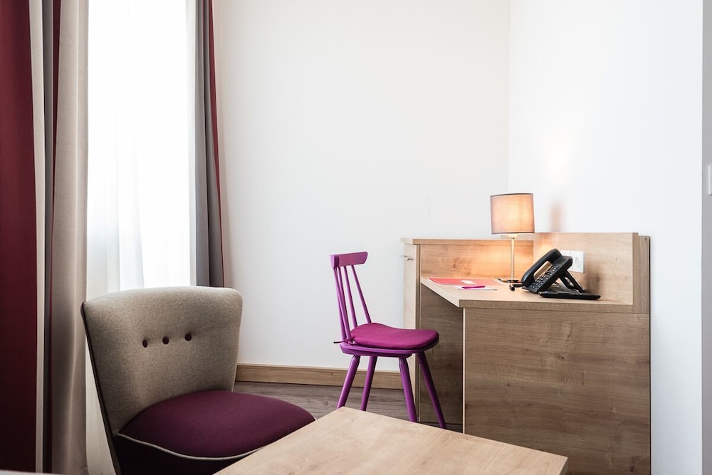 Hotel Max 70 39/50