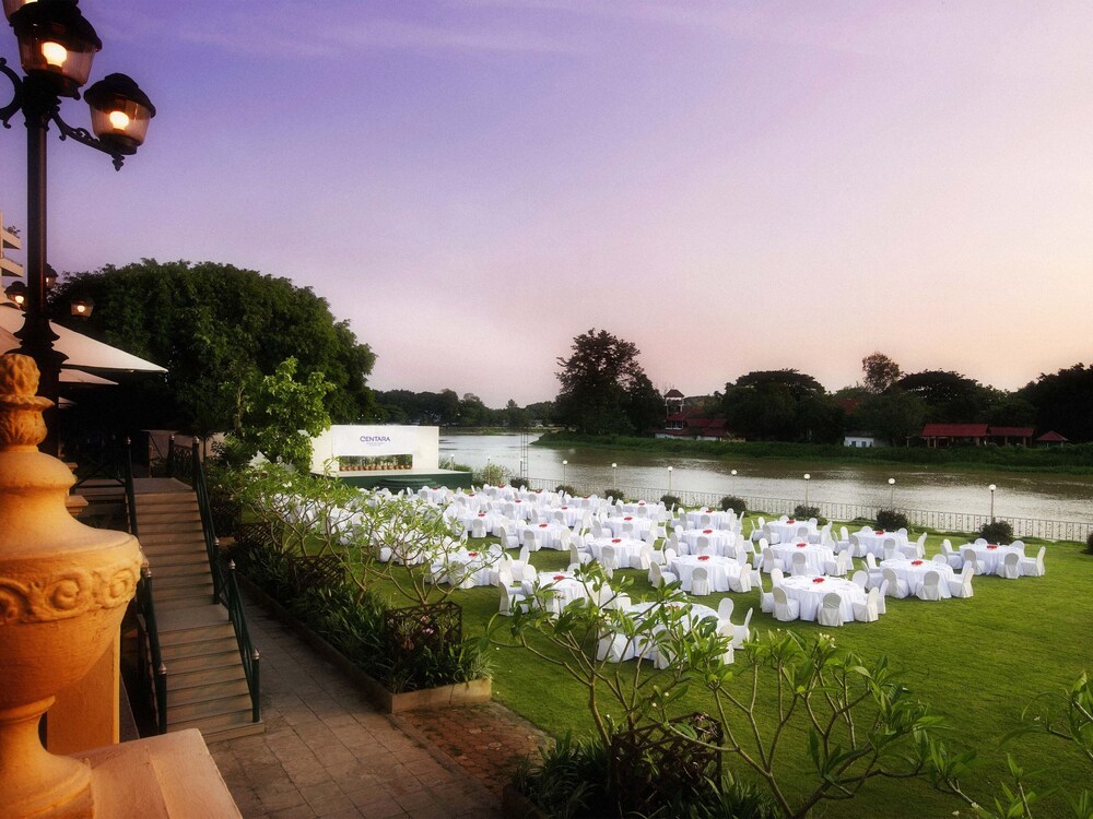 Centara Riverside Hotel Chiang Mai 71/75