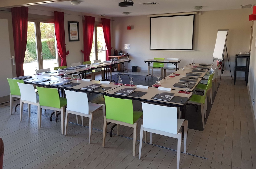CAMPANILE VILLENEUVE SUR LOT - PUJOLS 42/58