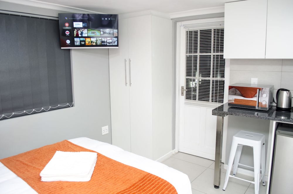 Cape Town Micro Apartments 5/17