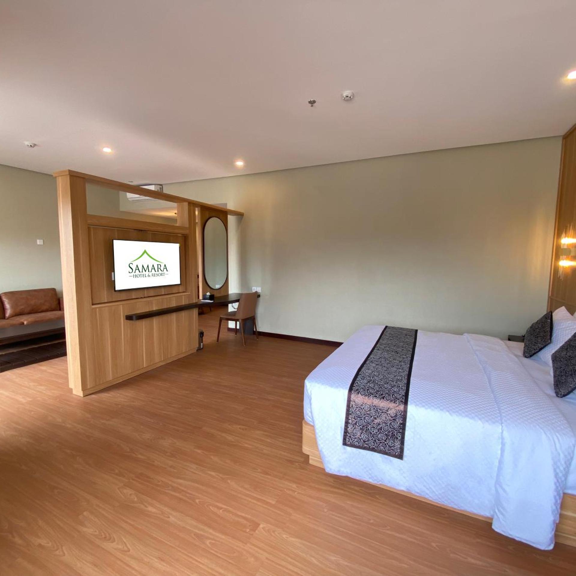 SUITE, CITY VIEW