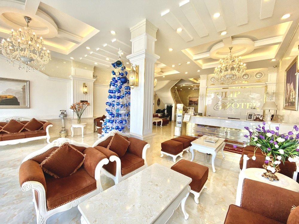 Tulip Hotel 3 60/81