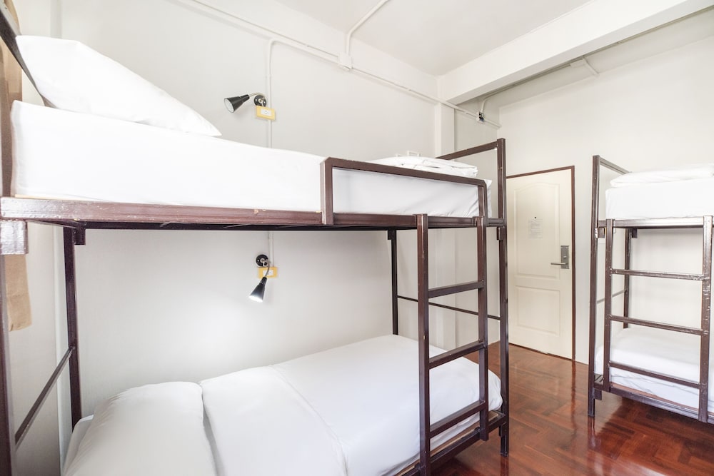 Bangkok Check Inn 28/70
