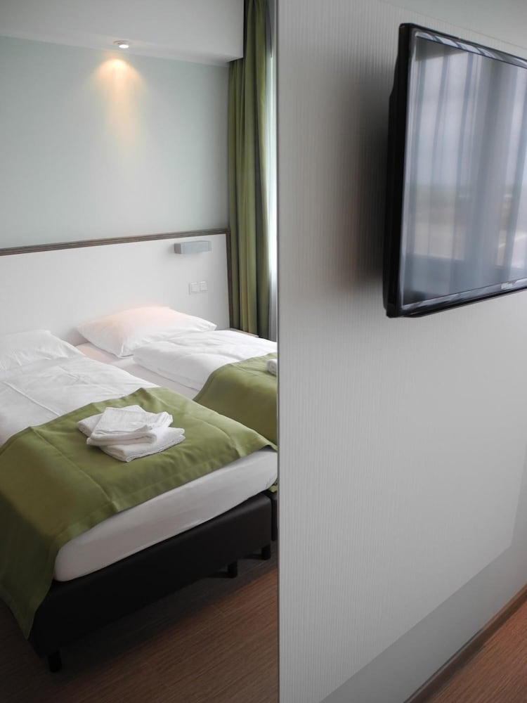 TOP Hotel Sportforum 8/54