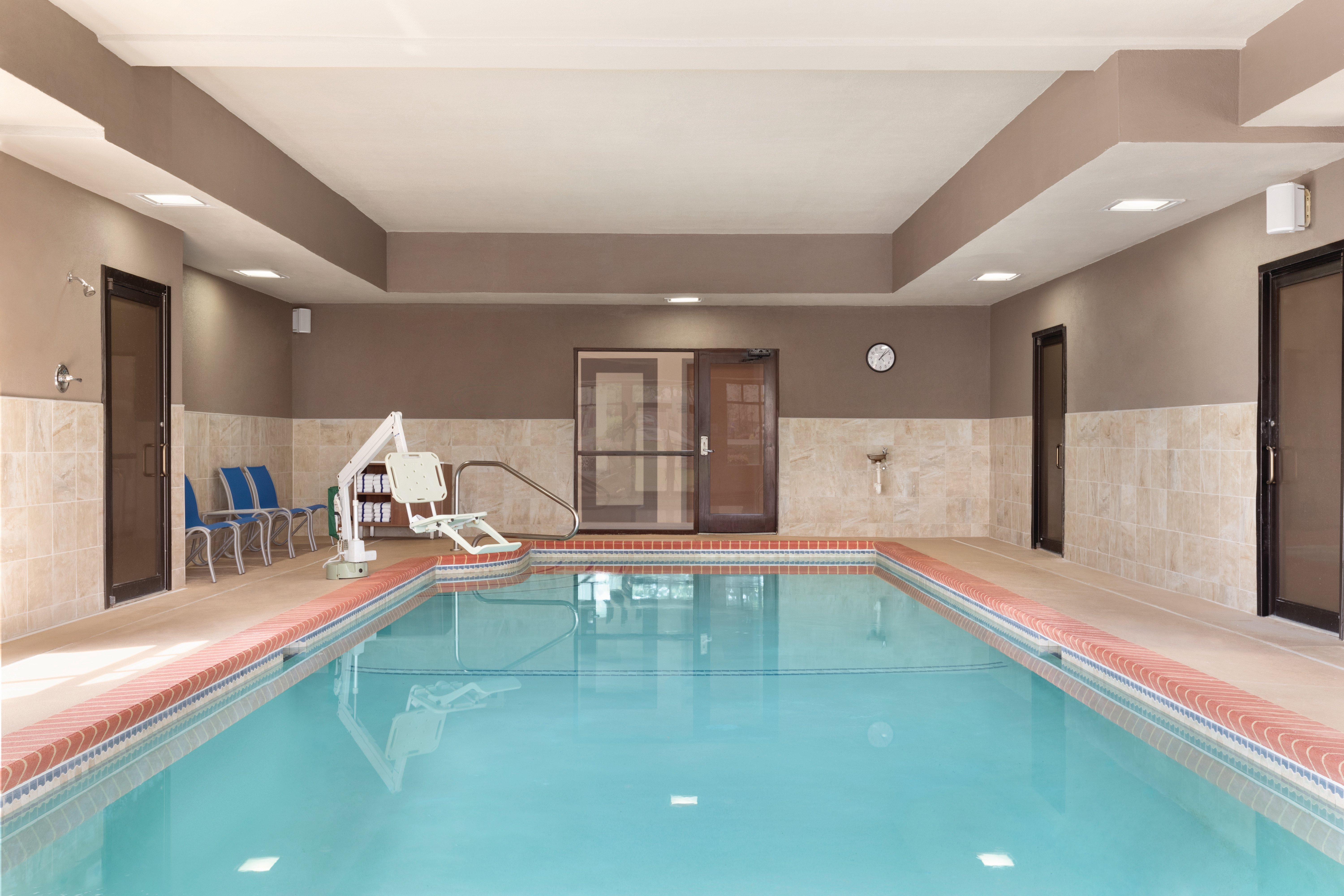 Holiday Inn Express Hotel Suites Lavonia 29/57