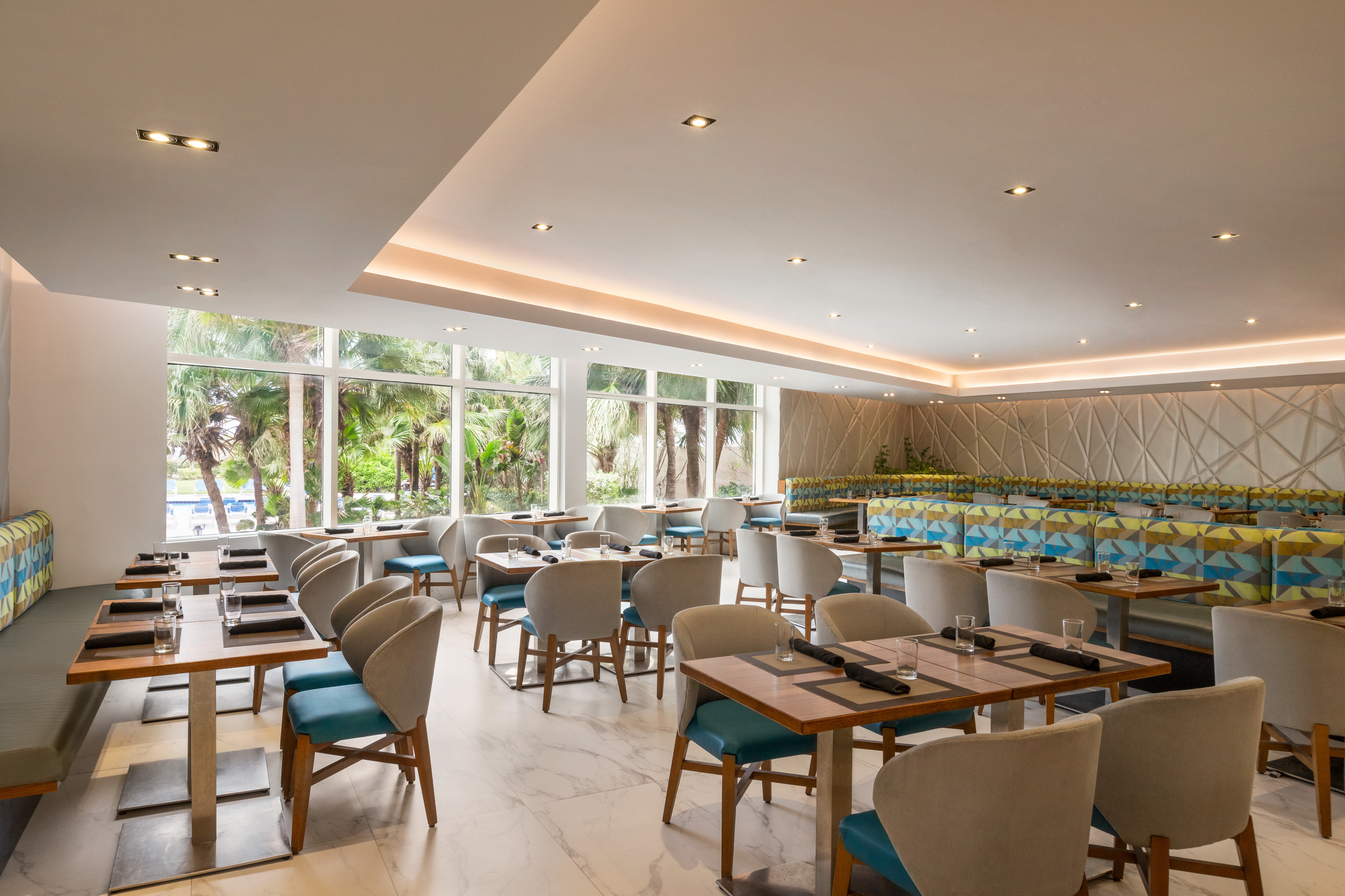 Holiday Inn Miami Beach Oceanfront Hotel 50/71