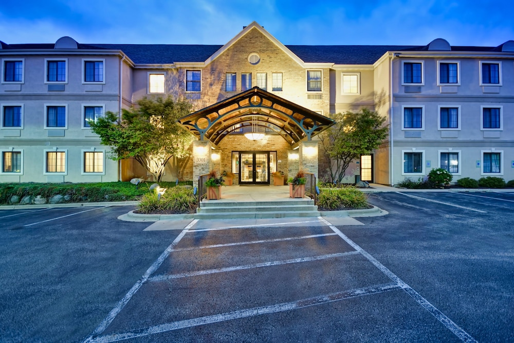 Staybridge Suites Madison-East 1/52