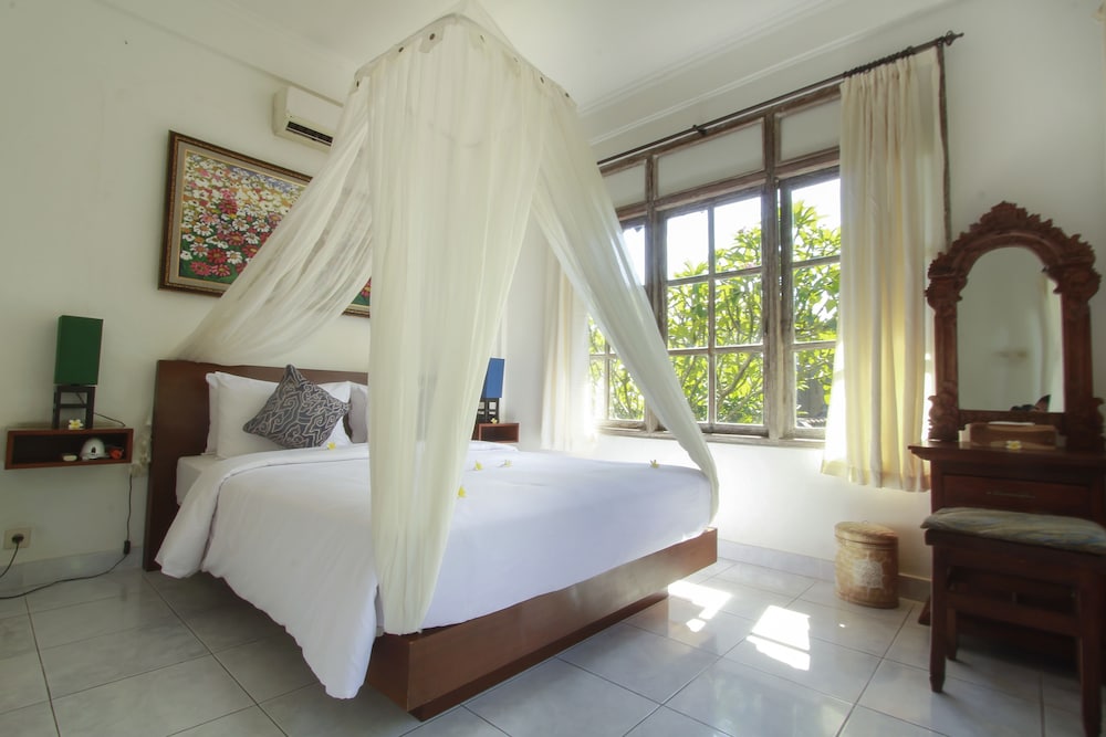 DEWANGGA BUNGALOW 26/71