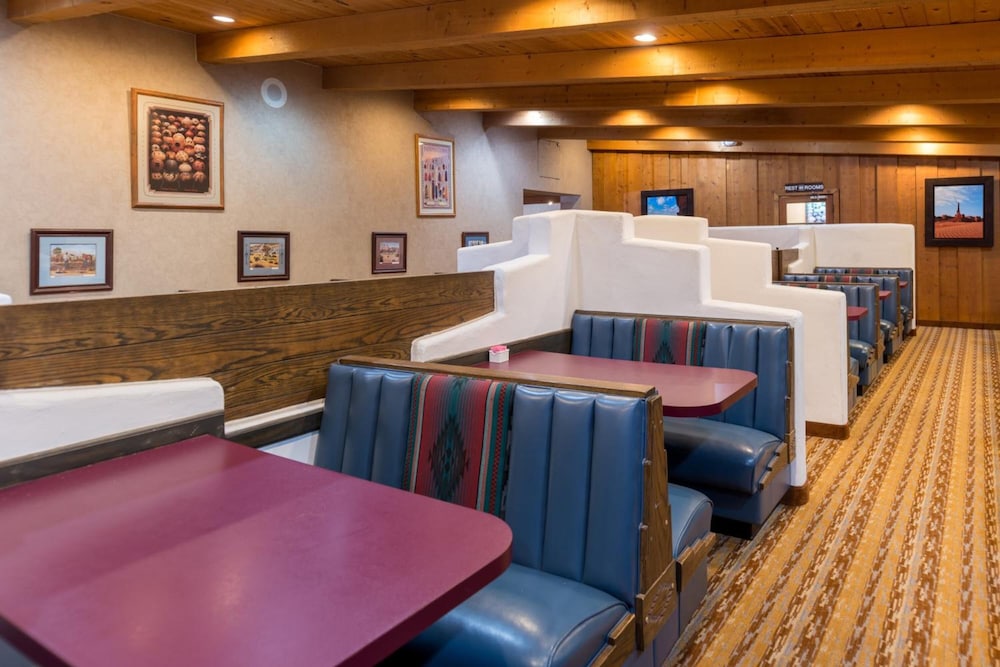 Thunderbird Lodge 19/48