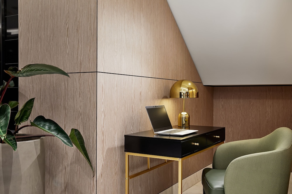 Crowne Plaza Sydney Darling Harbour 62/81