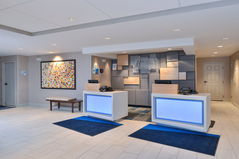 Holiday Inn Express Rochester University Area 8/48