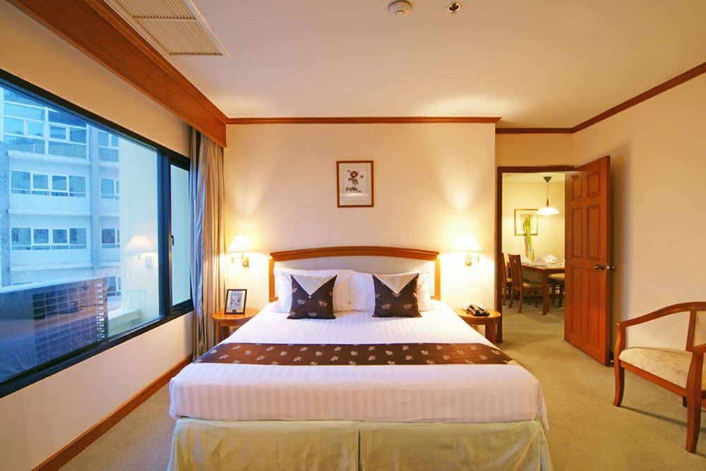 GRAND DIAMOND SUITES 14/71
