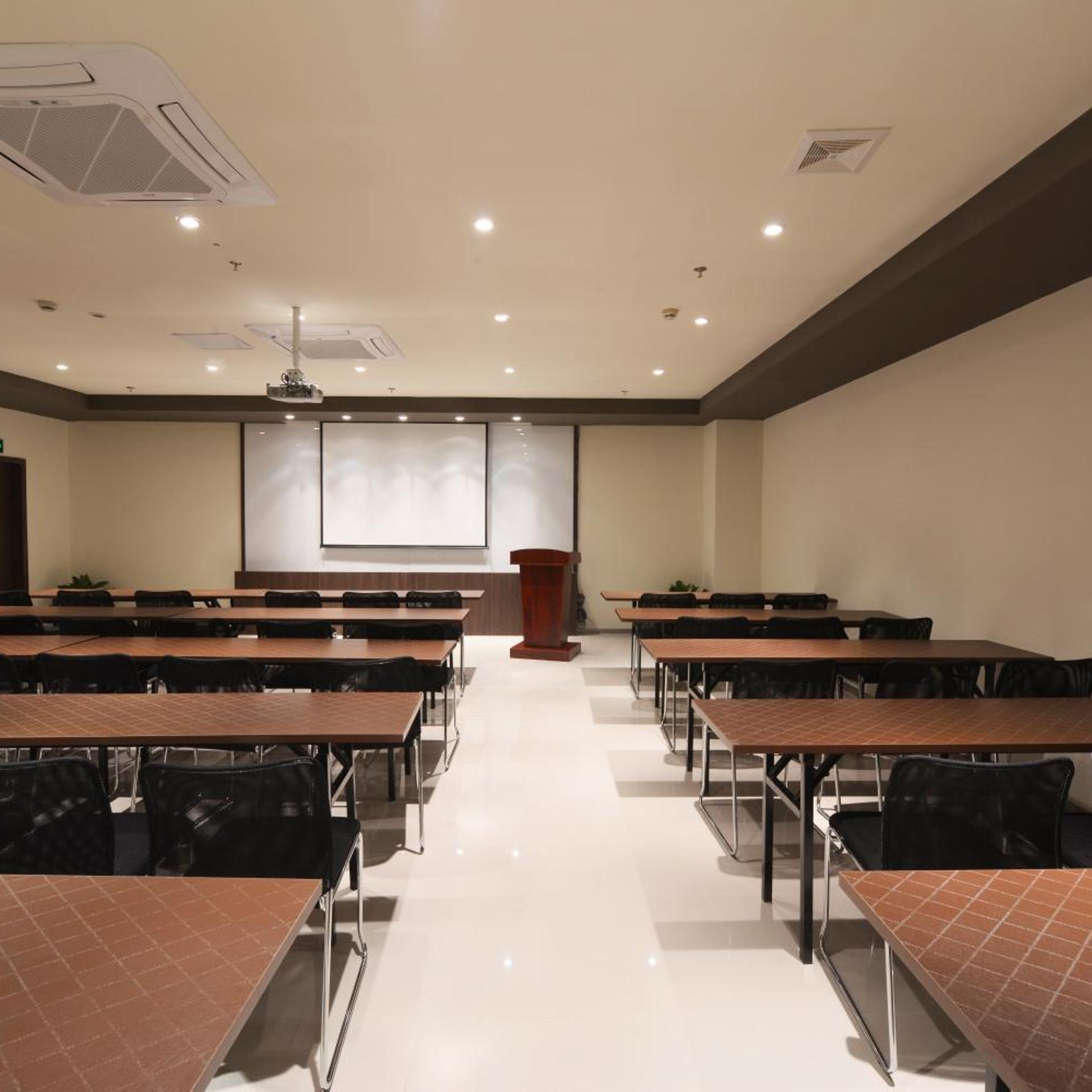 Hi Inn Suzhou Railway Station North Square 43/51