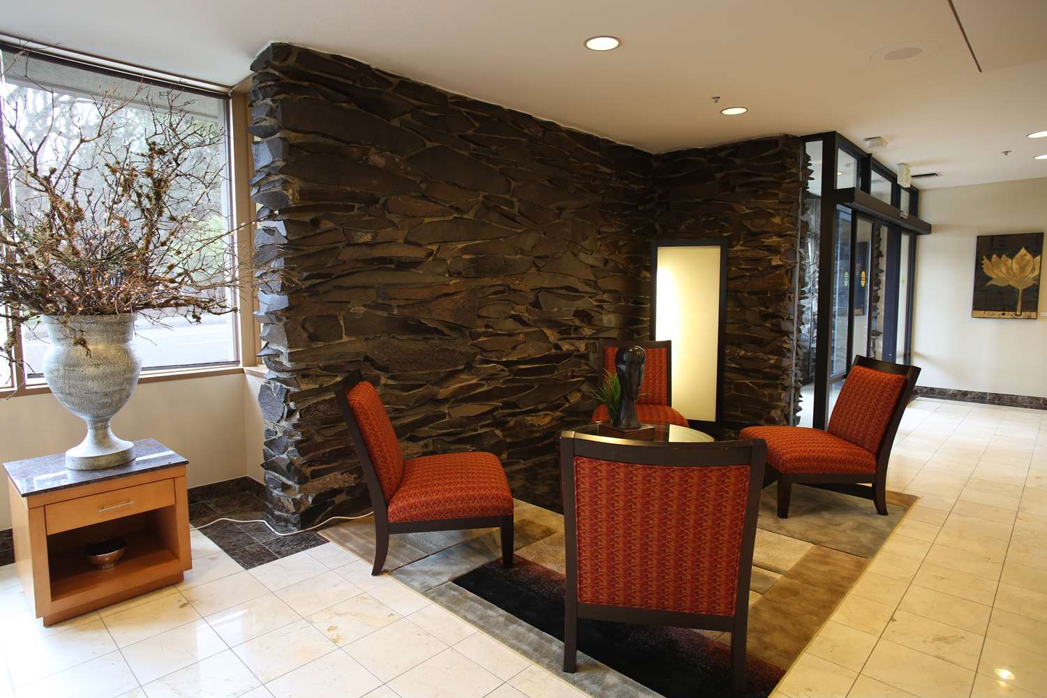 Red Lion Inn & Suites Olympia, Governor Hotel 27/37