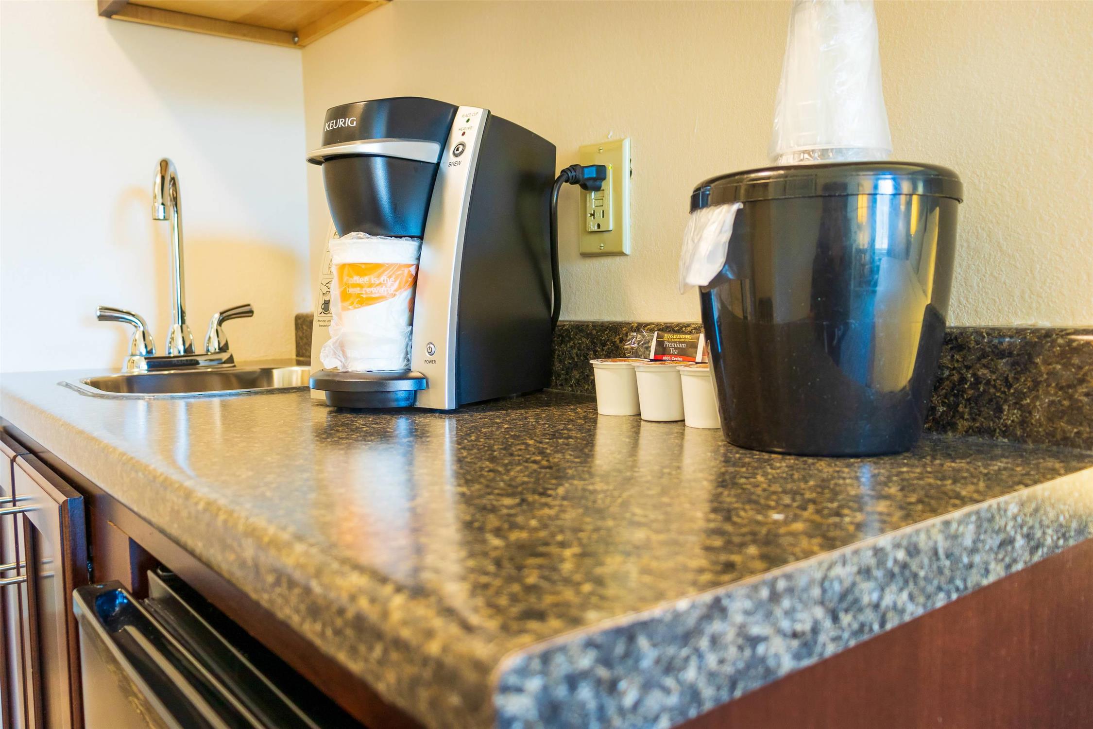 Comfort Inn & Suites Plainville-Foxboro 11/39