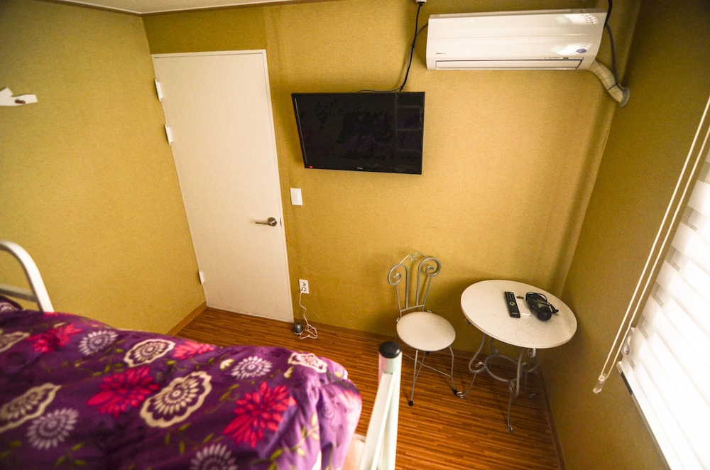 YAKOREA HOSTEL DONGDAEMUN 12/79