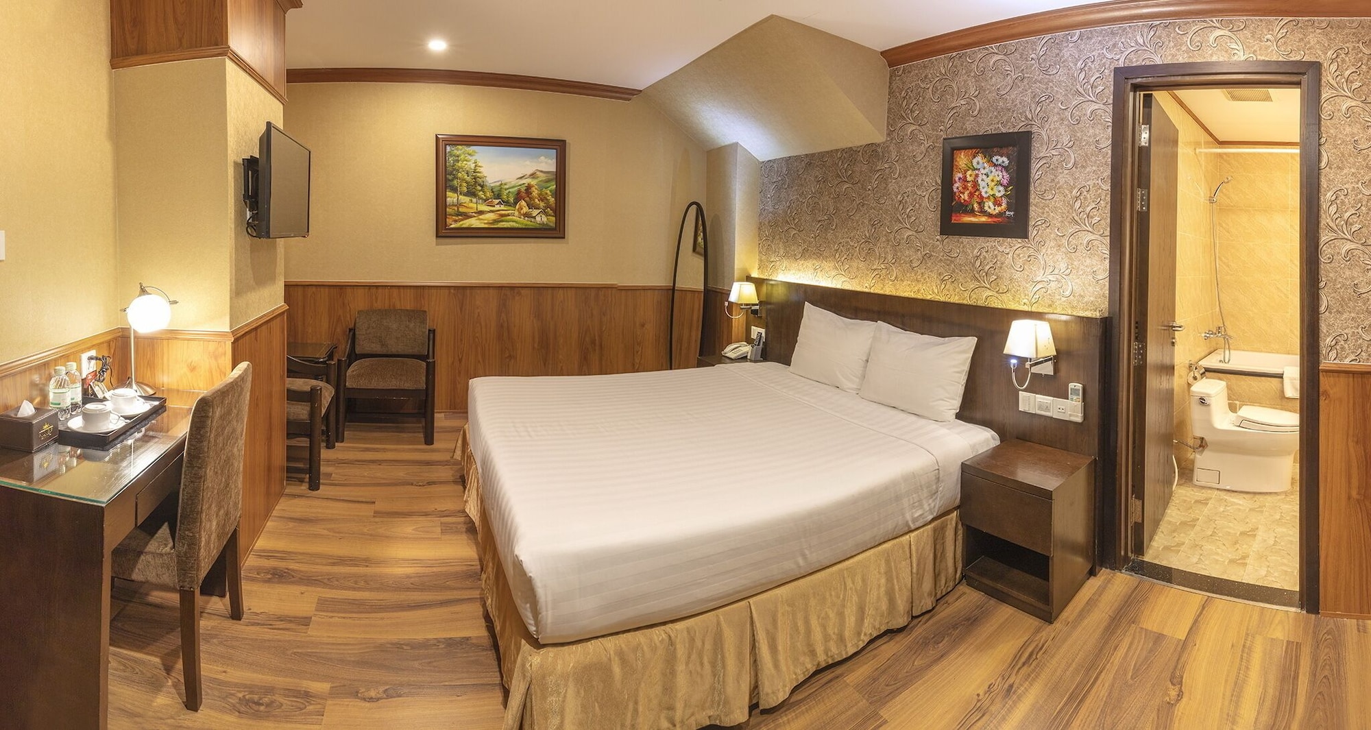 غرفة سوبيريور بسرير مزدوج، Kings Hotel Dalat 2/3